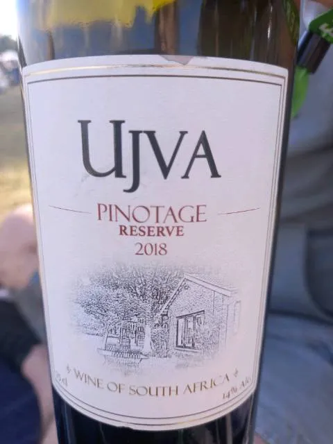 Ujva Pinotage Reserve Wine